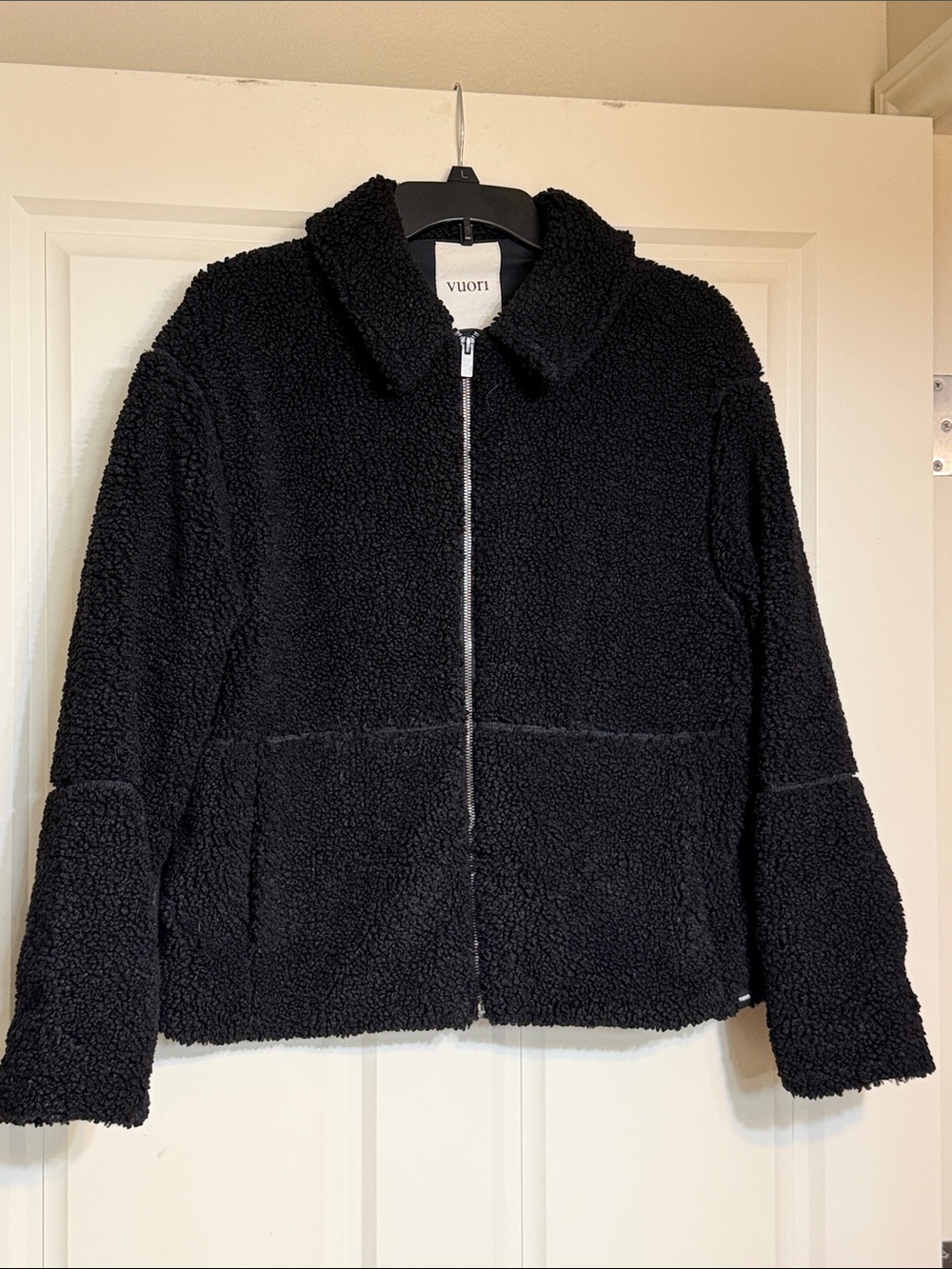 Vuori Lou Fill-Zip Black Sherpa Jacket